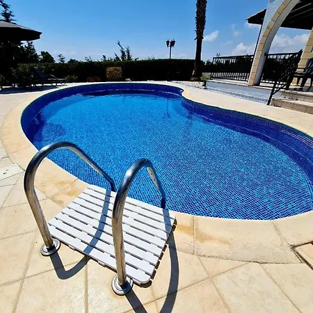 Elysium, 3 Bedrooms, Pool, Sea View & Wifi Тала