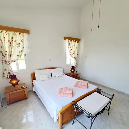 Villa Elysium, 3 Bedrooms, Pool, Sea View & Wifi Tala