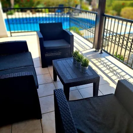 Elysium, 3 Bedrooms, Pool, Sea View & Wifi Villa