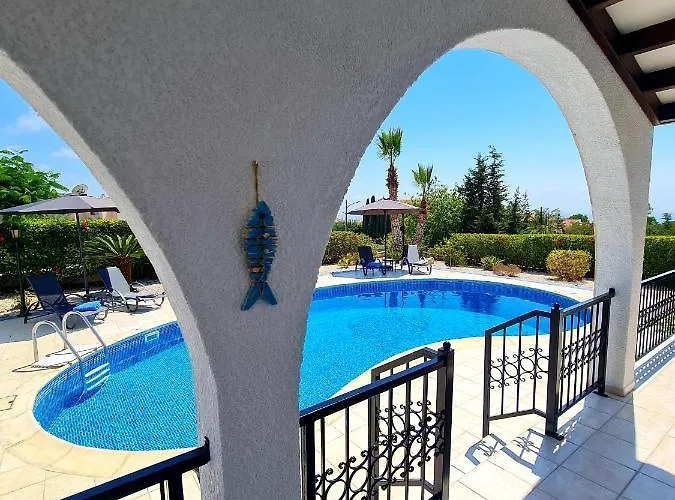 ヴィラ Elysium, 3 Bedrooms, Pool, Sea View & Wifi