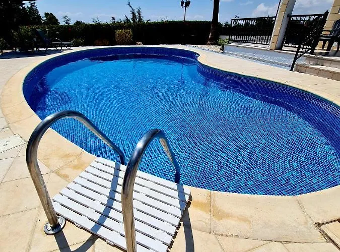 Elysium, 3 Bedrooms, Pool, Sea View & Wifi Tala